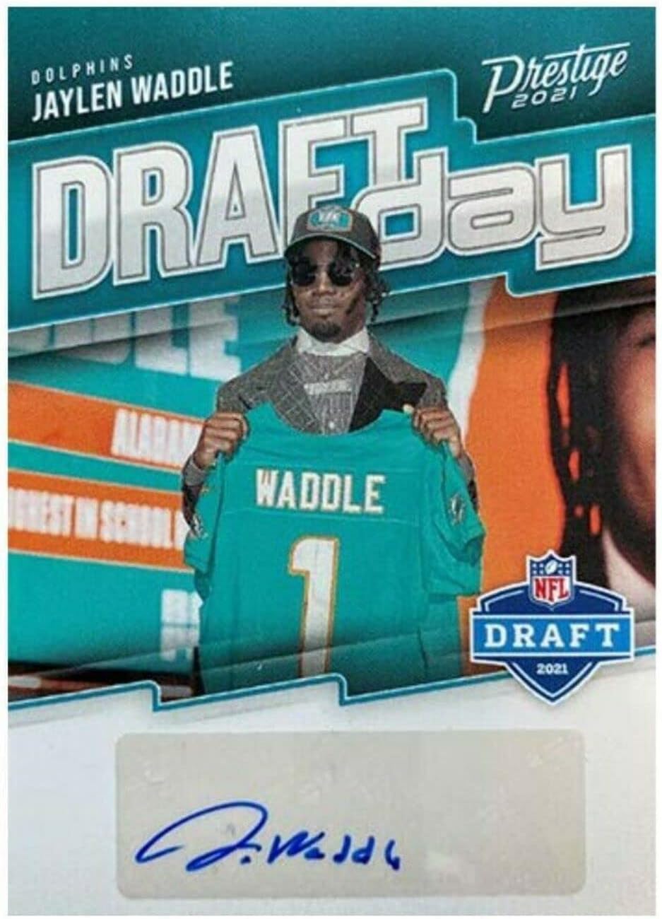 2021 Panini Prestige Football 8 - Pack Blaster Box (Diamond Parallels) - GamesLand Canada