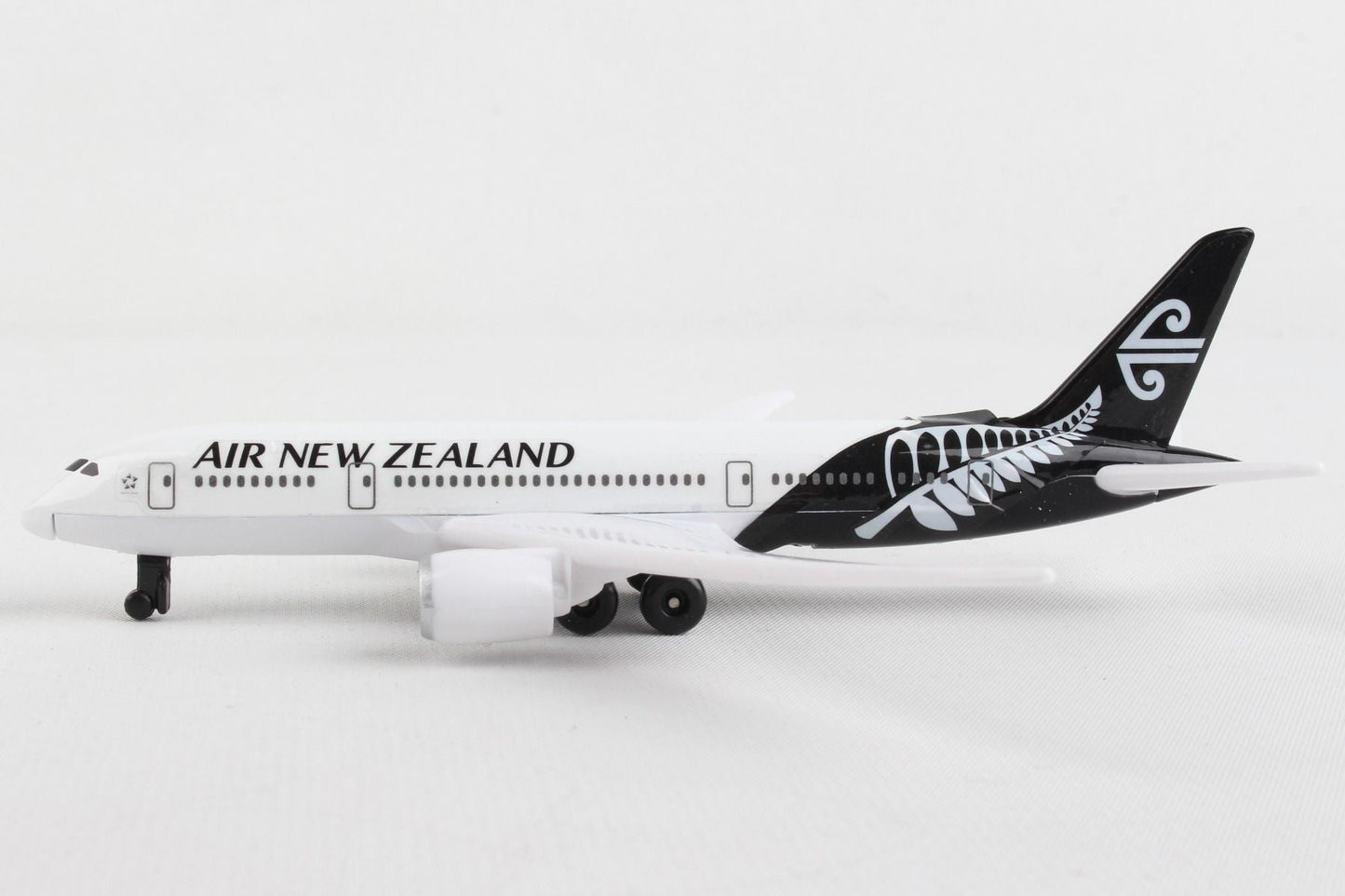 AIR NEW ZEALAND SINGLE PLANE - GamesLand Canada
