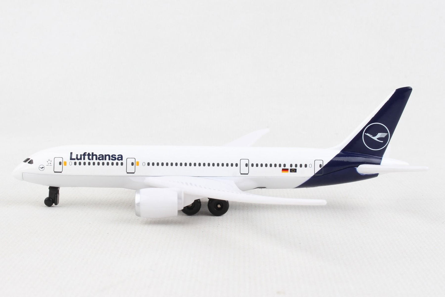 LUFTHANSA 787 SINGLE PLANE - GamesLand Canada