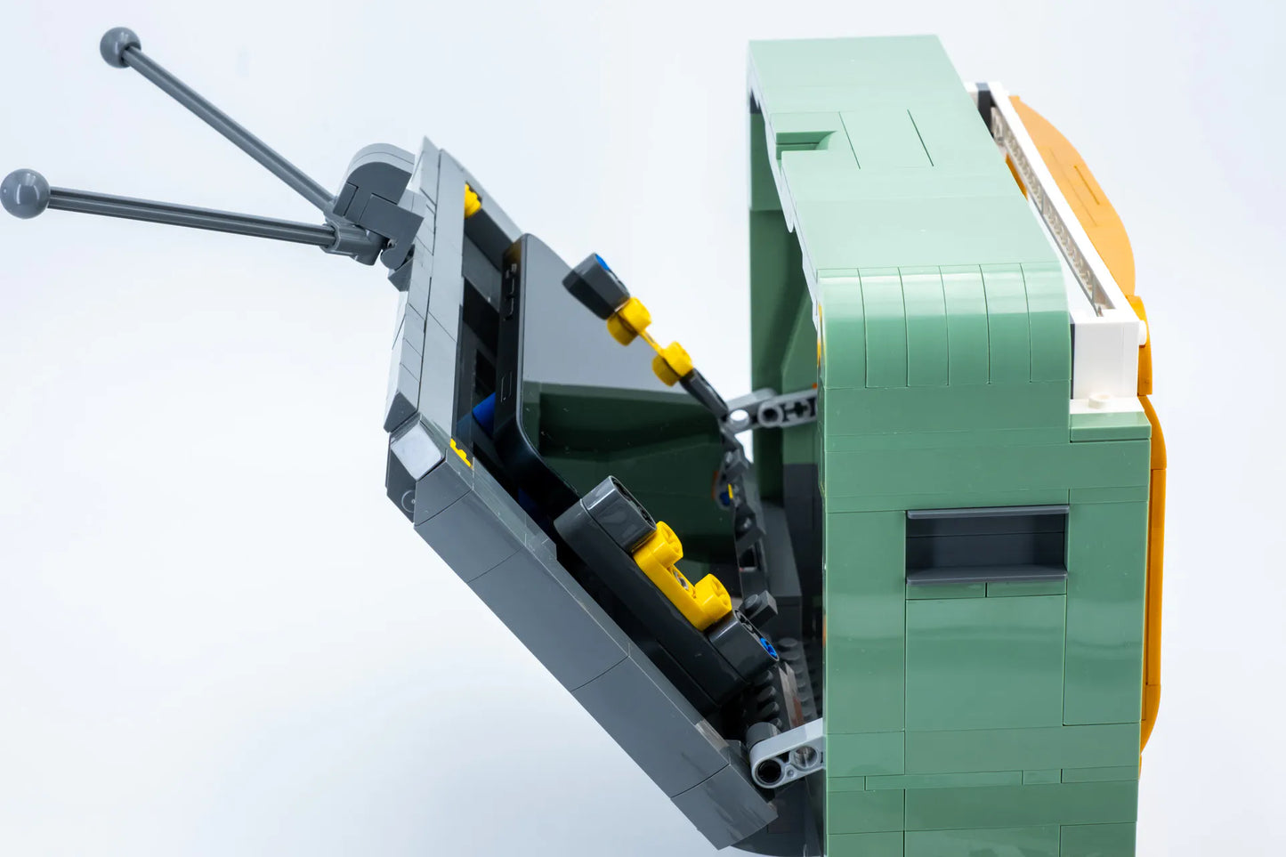 PANTASY Retro Green TV Building Kit