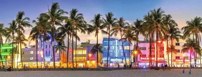 Ravensburger: Jigsaw Puzzle Night Glow on Ocean Drive 1000 Pc Puzzle - GamesLand Canada
