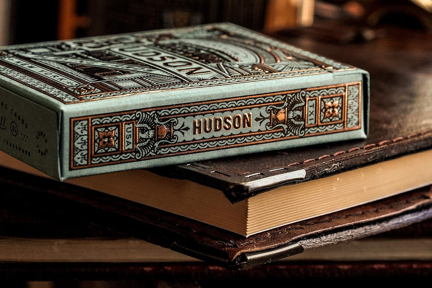 Theory 11 Hudson Playing Cards - GamesLand Canada