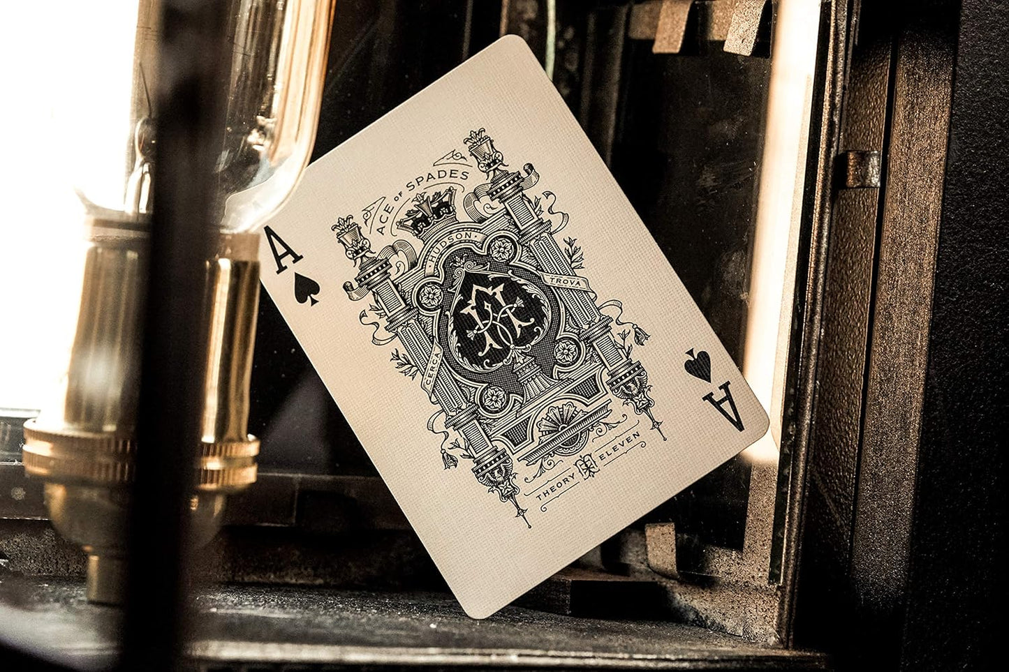 Theory 11 Hudson Playing Cards - GamesLand Canada