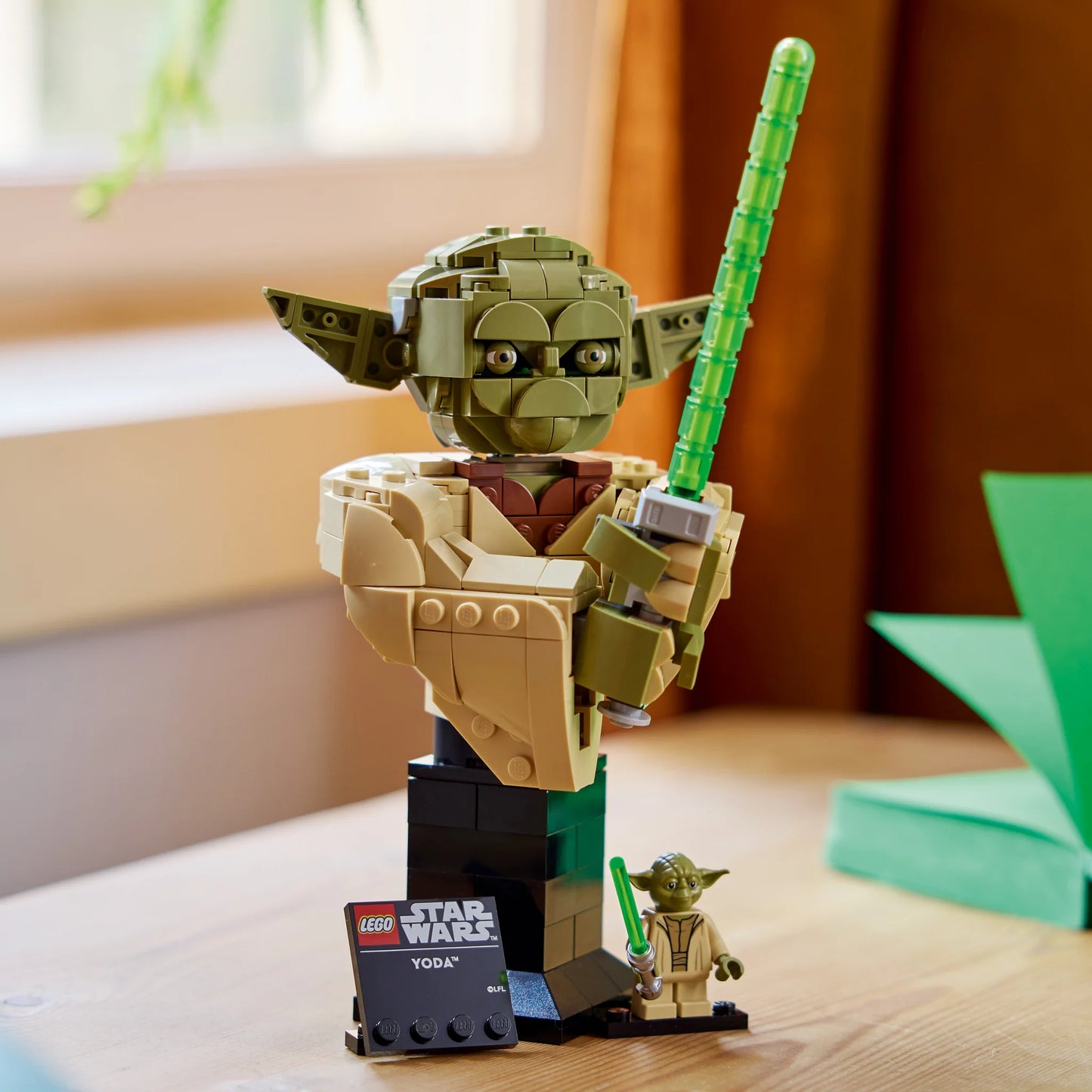 LEGO® Star Wars™ Yoda Bust - 75438