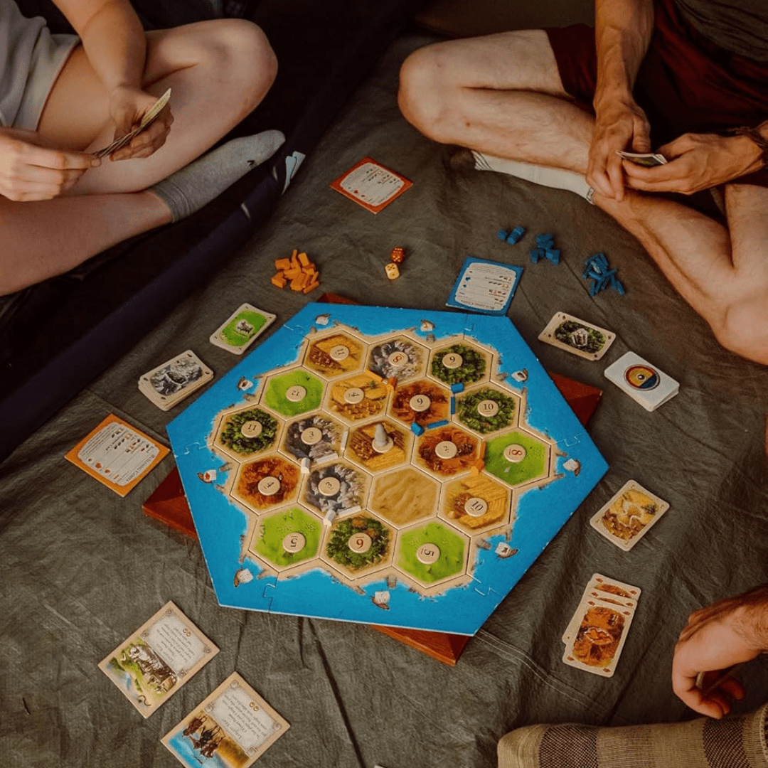 CATAN - TRADE BUILD SETTLE - GamesLand Canada