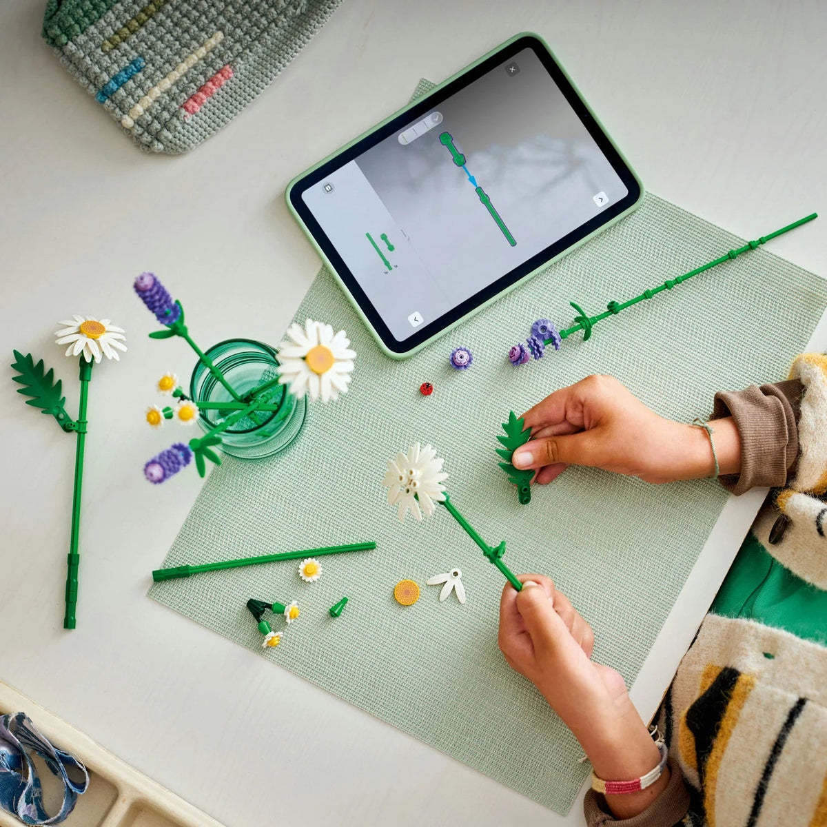 LEGO® Daisies - 11508 - GamesLand Canada