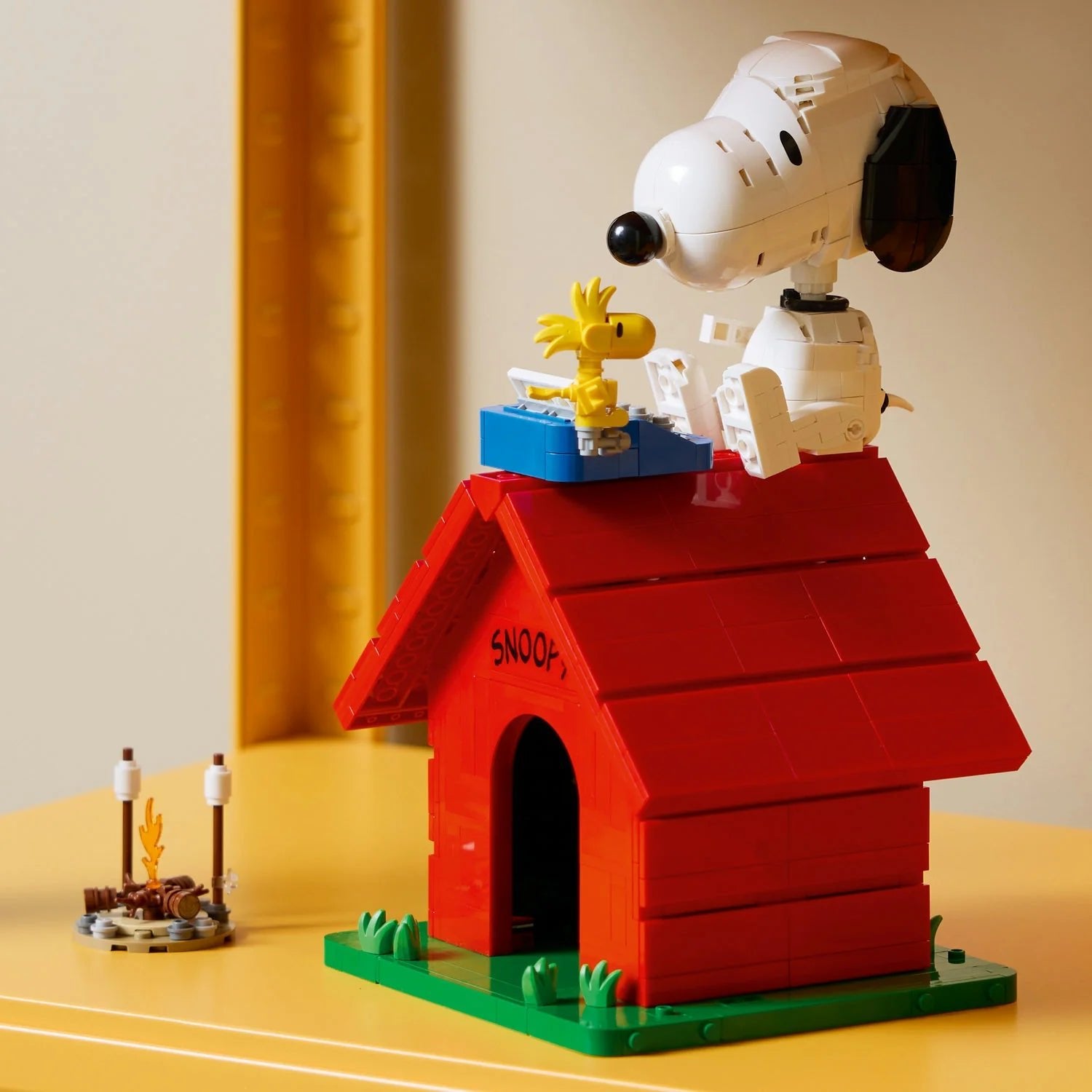 LEGO® Peanuts: Snoopy's Doghouse - 21368 - GamesLand Canada