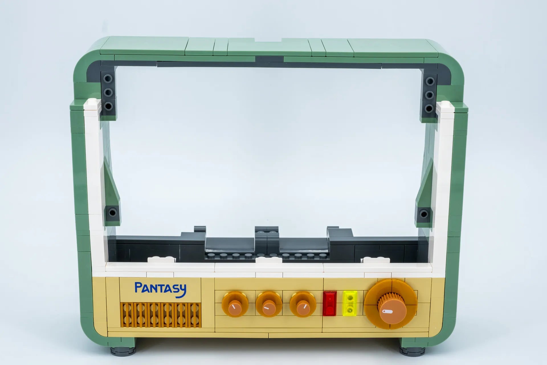 PANTASY Retro Green TV Building Kit - GamesLand Canada