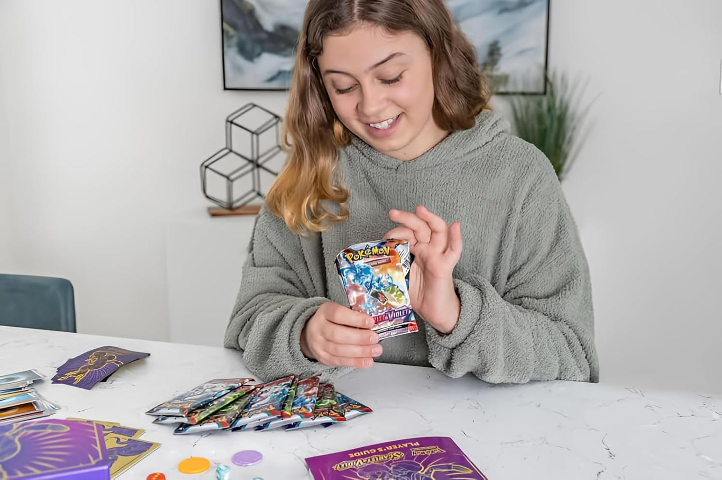 Pokémon TCG: Scarlet & Violet Elite Trainer Box - Miraidon - GamesLand Canada