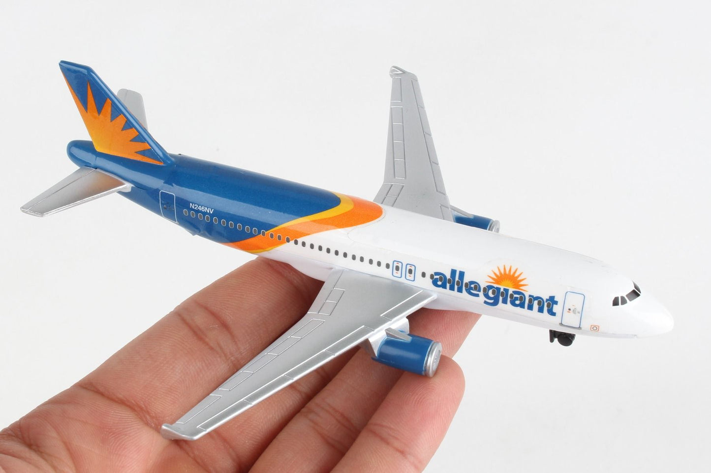 ALLEGIANT SINGLE PLANE NEW LIVERY