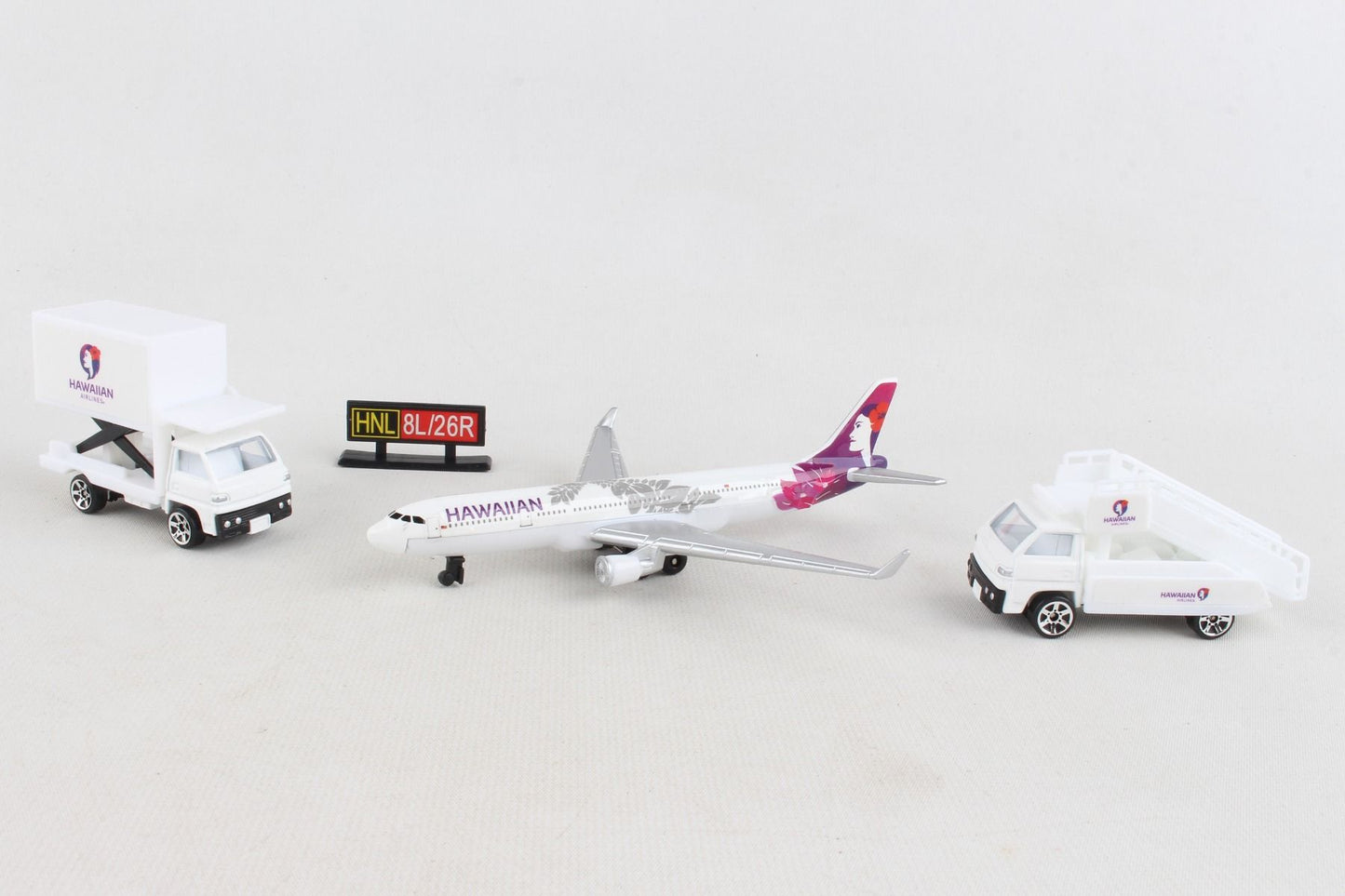 HAWAIIAN AIRLINES PLAYSET